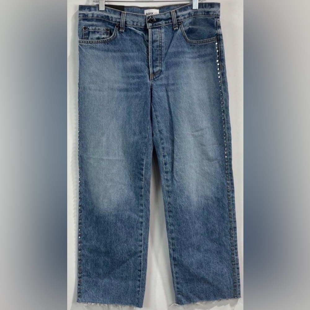 NWT ASKK Low rise straight Jean Style ASKKK30217 Size 30. #10299